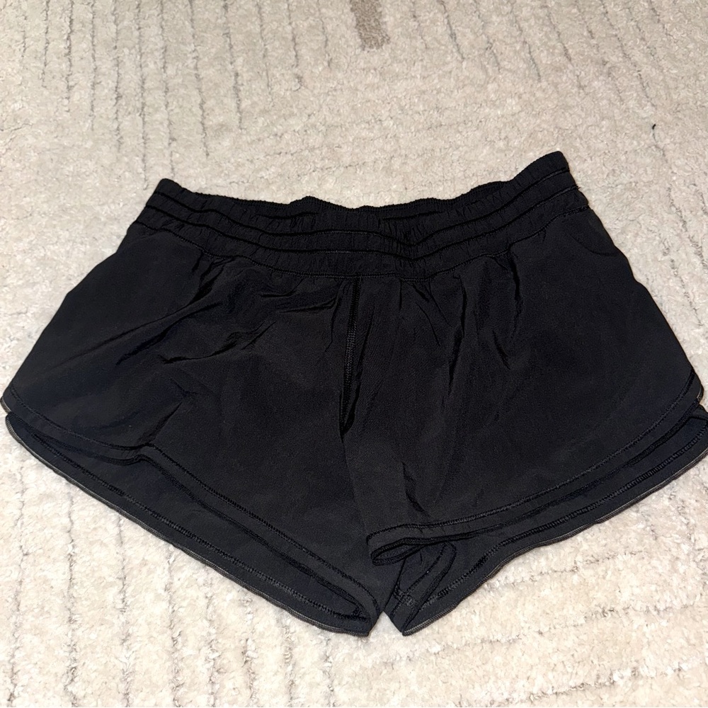 Lululemon | Size 6 Black Shorts